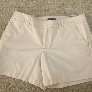 Tommy Hilfiger tan shorts